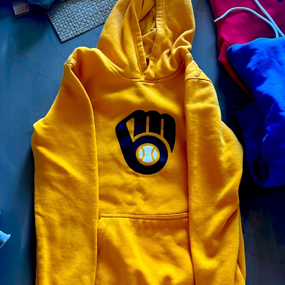 Milwaukee brewers sweatshirt large kids 14/16